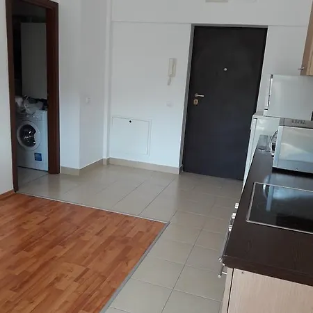 Studio Апартаменти *